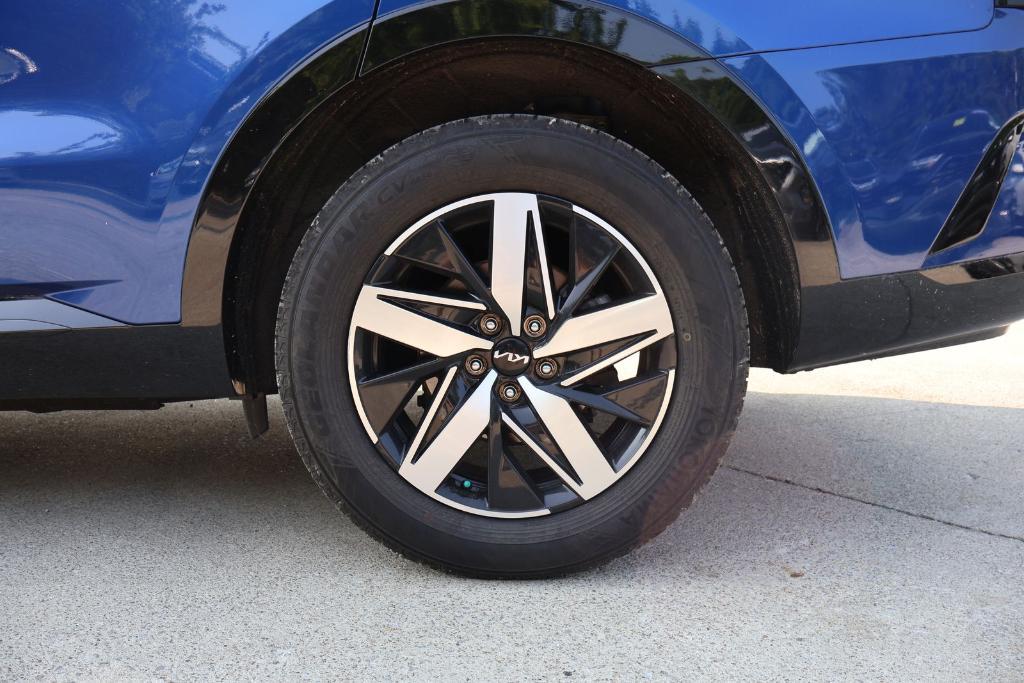 used 2022 Kia Sorento car, priced at $27,600