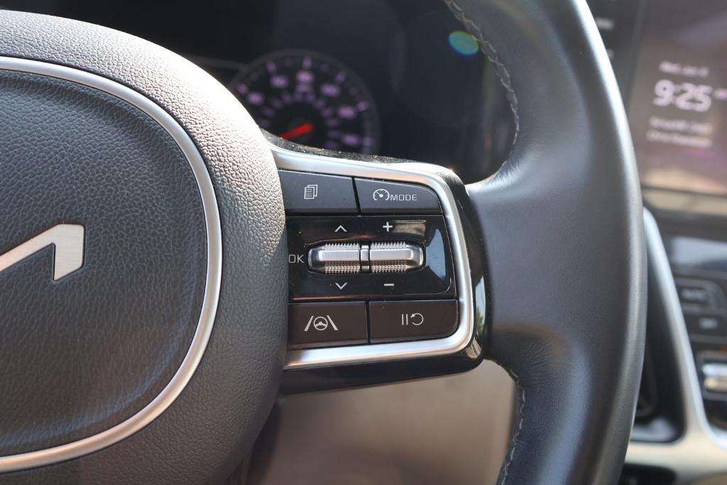 used 2022 Kia Sorento car, priced at $27,600