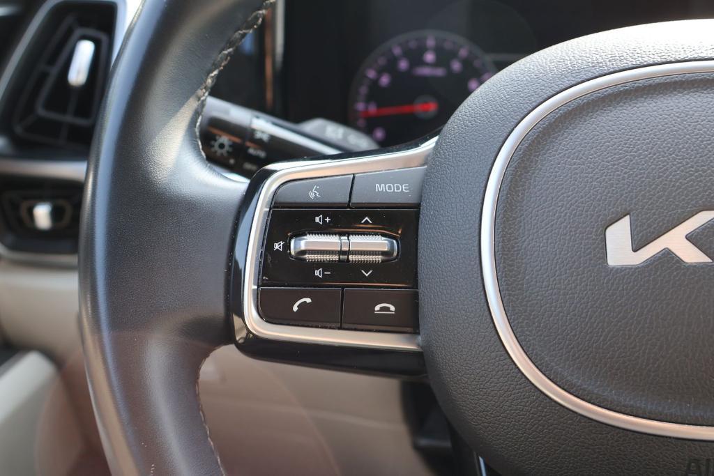 used 2022 Kia Sorento car, priced at $27,600