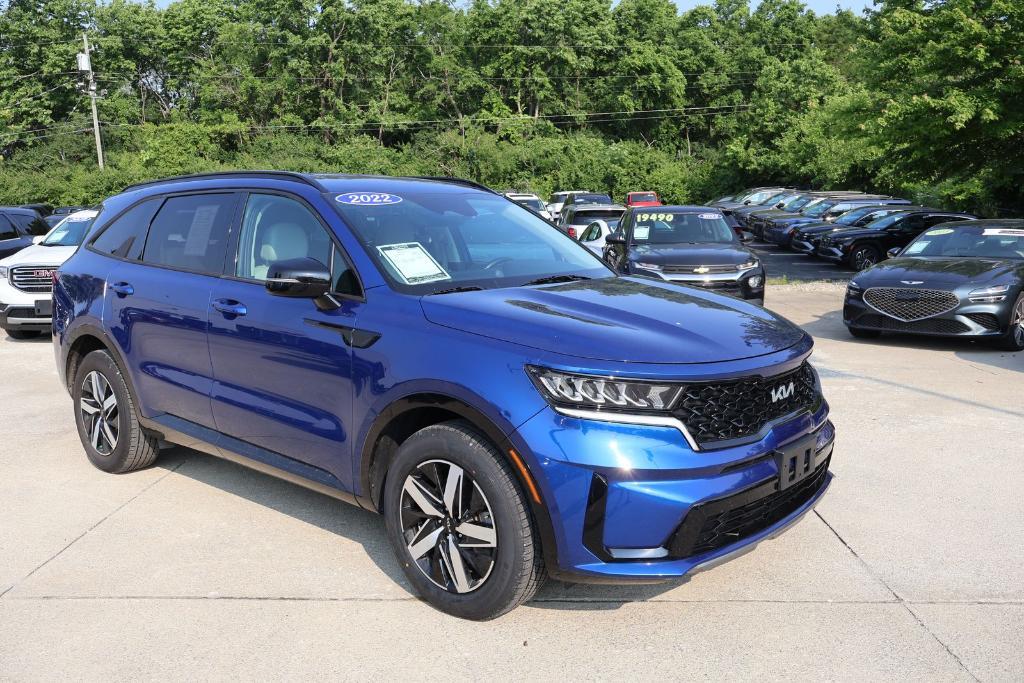 used 2022 Kia Sorento car, priced at $27,600