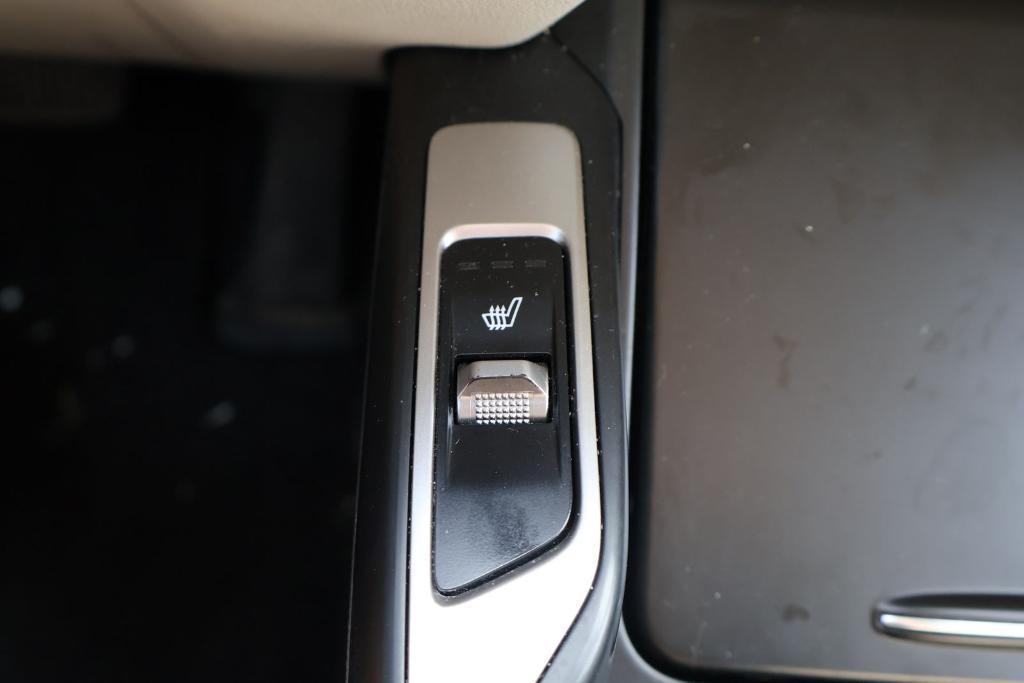 used 2022 Kia Sorento car, priced at $27,600