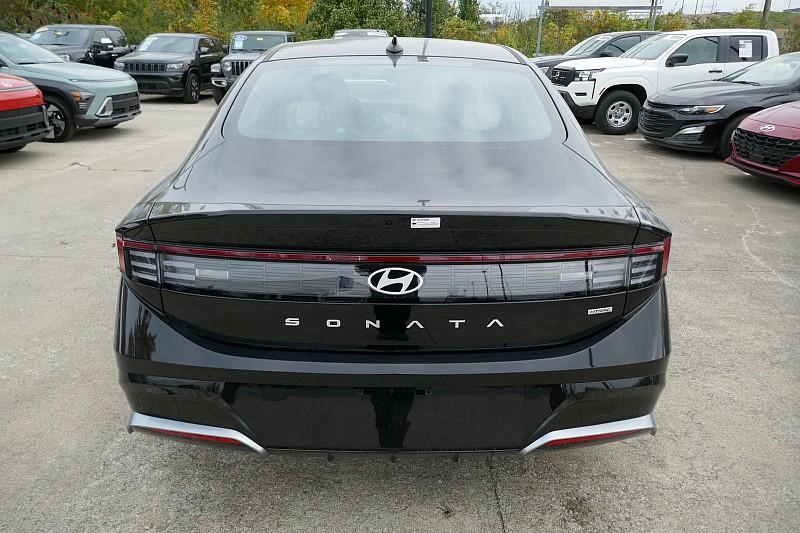 new 2025 Hyundai Sonata car, priced at $29,382