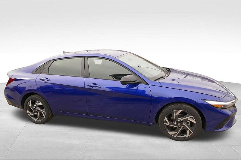 new 2025 Hyundai Elantra car, priced at $24,057