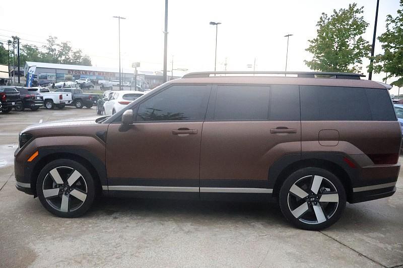 used 2025 Hyundai Santa Fe car, priced at $39,900