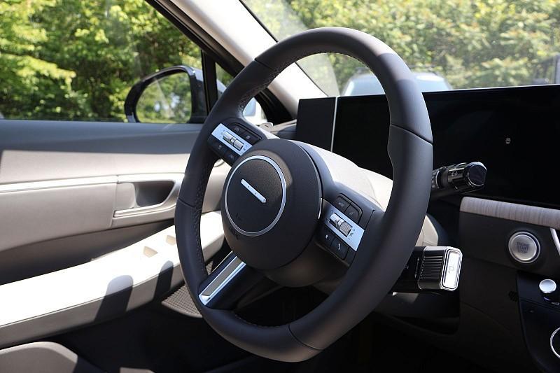 new 2025 Hyundai Sonata Hybrid car, priced at $32,048