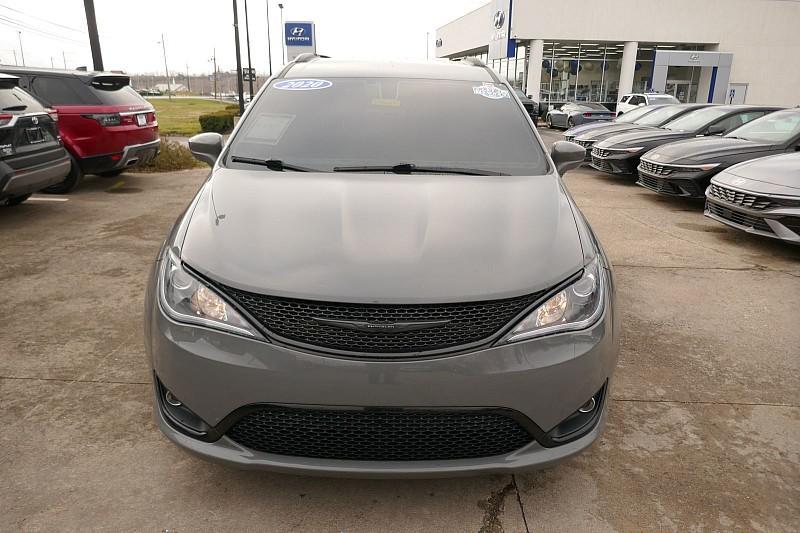 used 2020 Chrysler Pacifica car, priced at $22,490