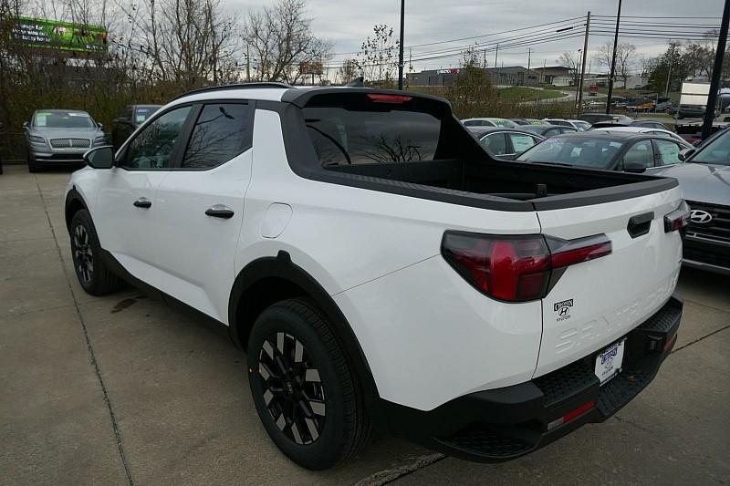 new 2025 Hyundai Santa Cruz car, priced at $32,371