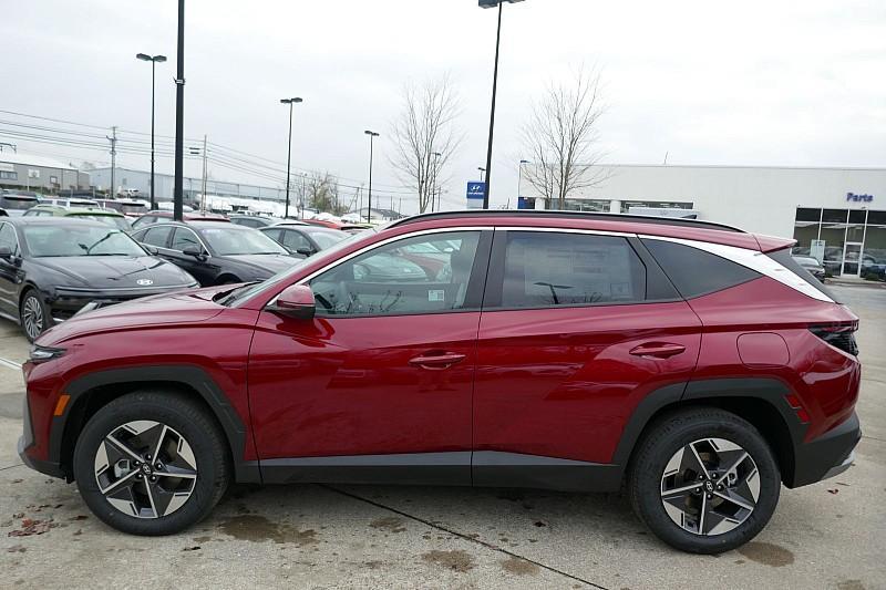 new 2025 Hyundai Tucson Hybrid car, priced at $37,193