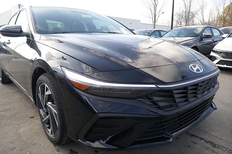 new 2025 Hyundai Elantra car, priced at $23,868