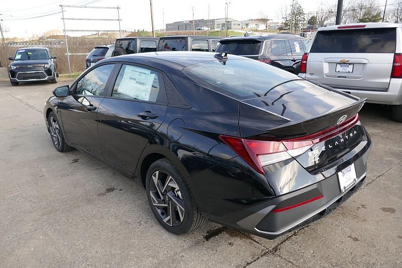 new 2025 Hyundai Elantra car, priced at $23,868