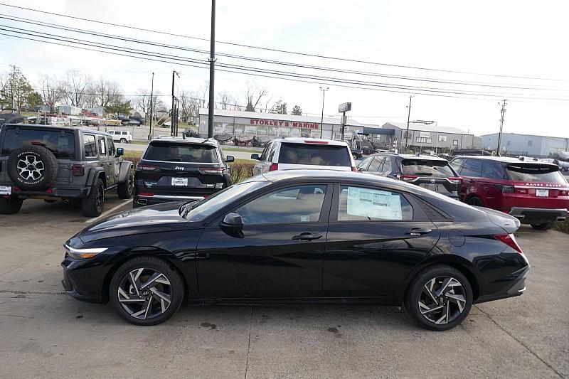 new 2025 Hyundai Elantra car, priced at $23,868