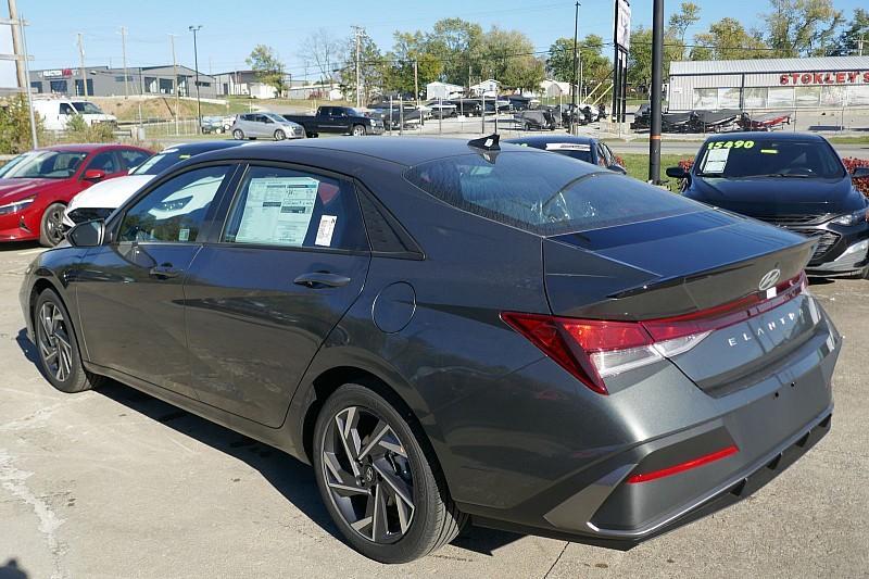 new 2025 Hyundai Elantra car, priced at $23,634