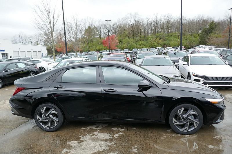 new 2025 Hyundai ELANTRA HEV car, priced at $28,339