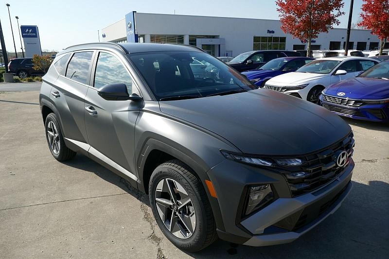 new 2025 Hyundai Tucson car, priced at $33,600