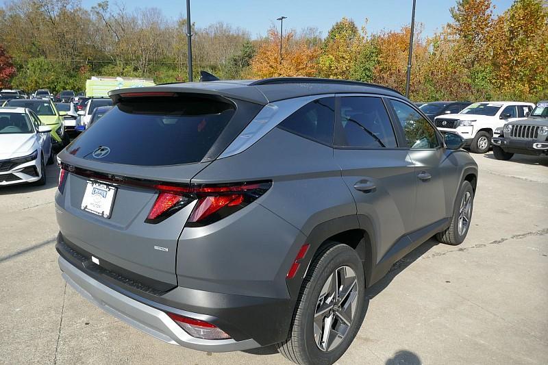 new 2025 Hyundai Tucson car, priced at $33,600