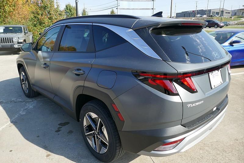 new 2025 Hyundai Tucson car, priced at $33,600