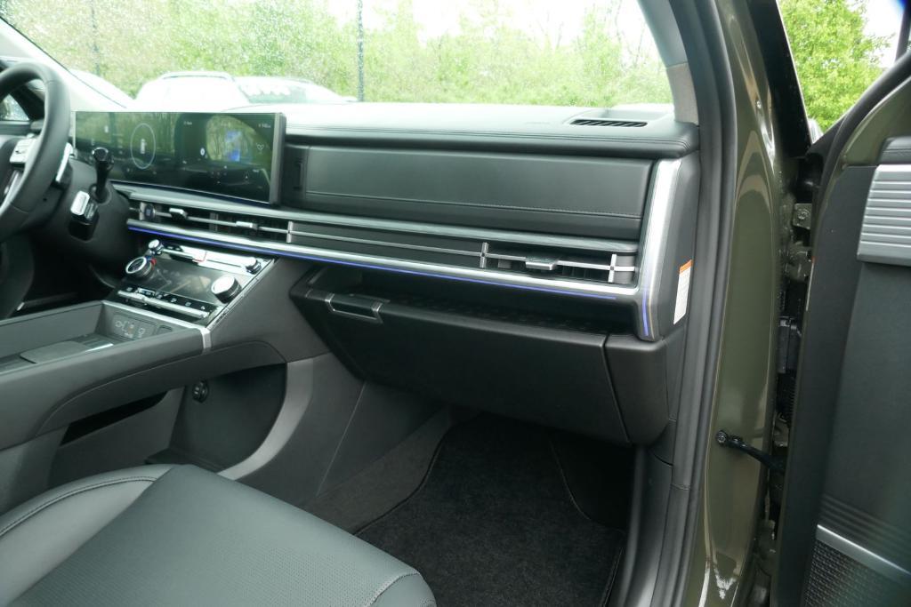 new 2025 Hyundai SANTA FE HEV car, priced at $47,329