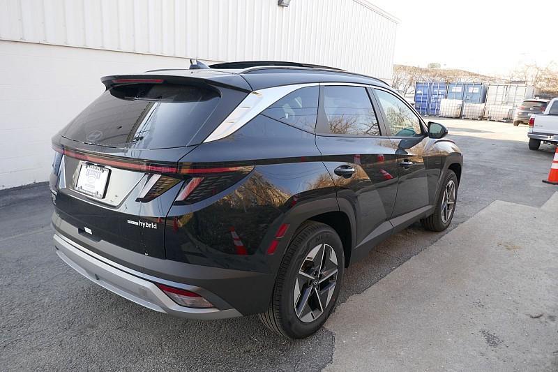 new 2025 Hyundai TUCSON Hybrid car, priced at $37,191