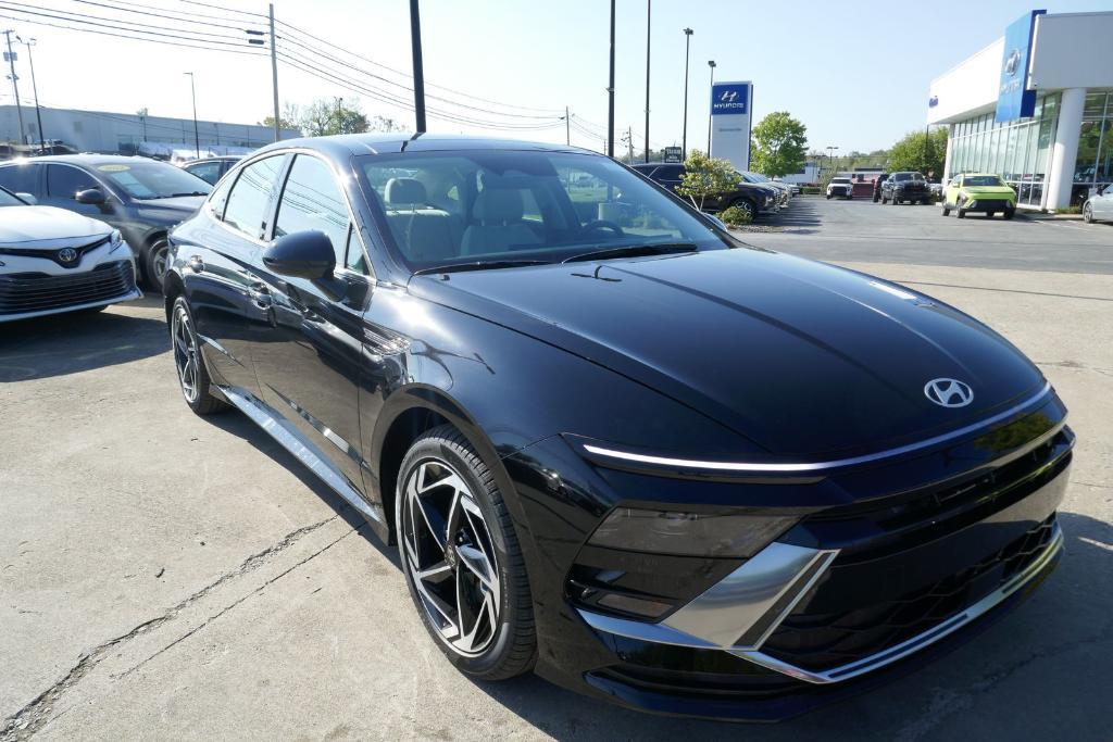 new 2024 Hyundai Sonata car, priced at $30,614