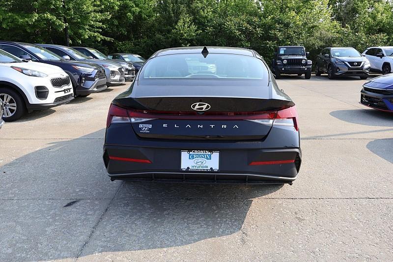 new 2025 Hyundai Elantra car, priced at $23,408