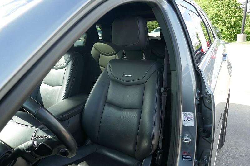 used 2023 Cadillac XT5 car, priced at $32,900