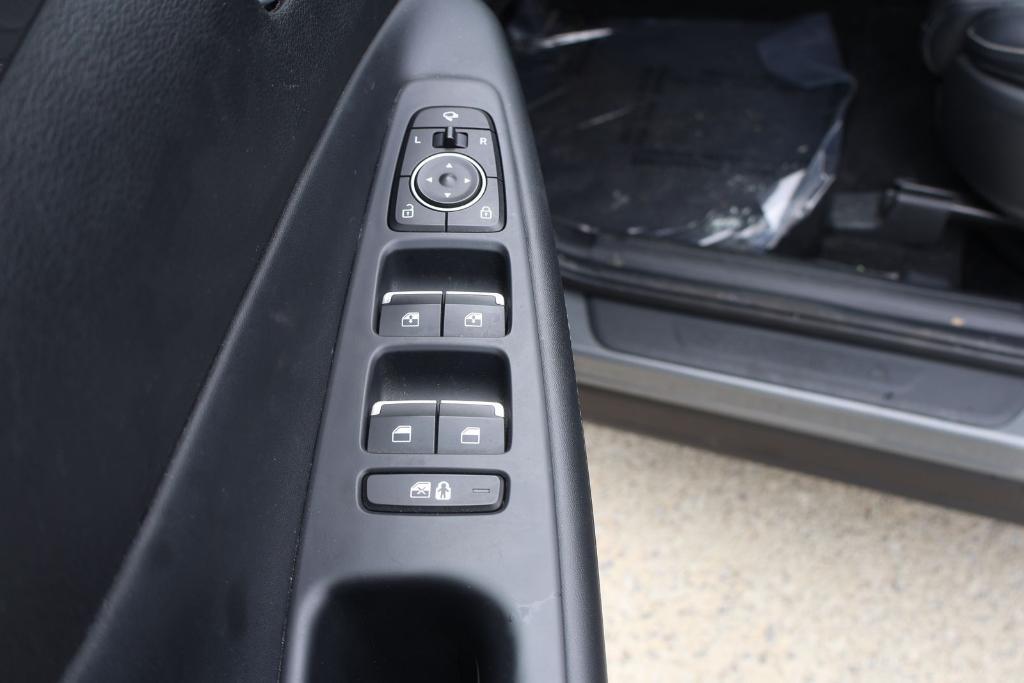 used 2023 Hyundai Santa Fe car, priced at $27,400