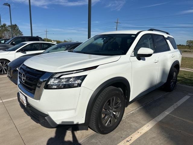 used 2022 Nissan Pathfinder car, priced at $26,999