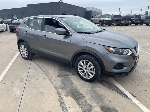 used 2020 Nissan Rogue Sport car, priced at $18,131