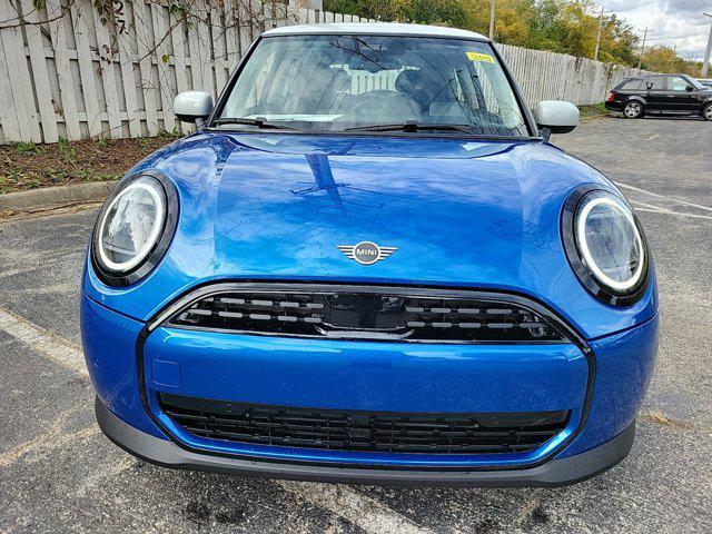 new 2025 MINI Hardtop car, priced at $32,645