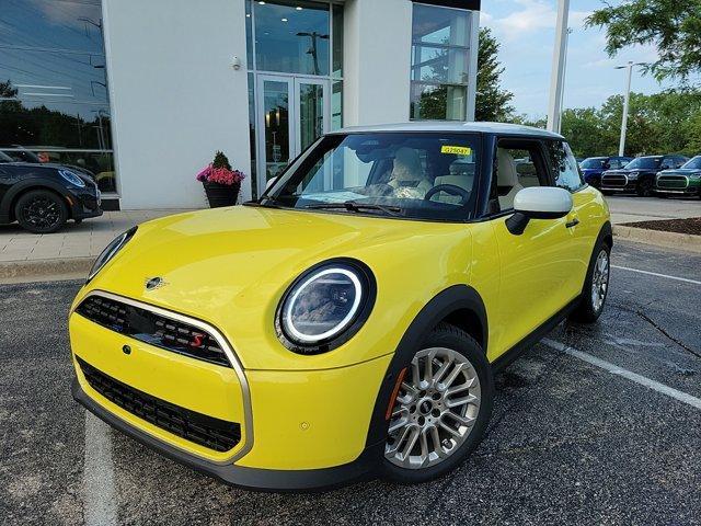 new 2025 MINI Hardtop car, priced at $38,295