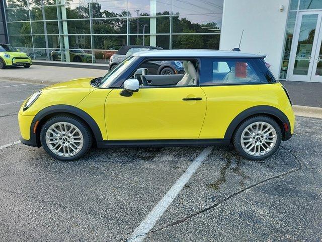 new 2025 MINI Hardtop car, priced at $38,295