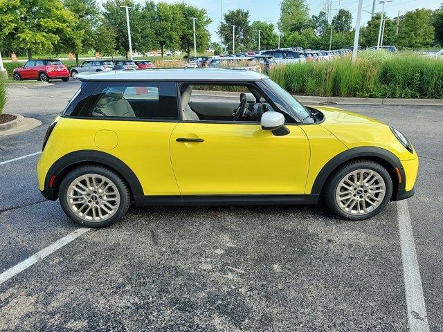 new 2025 MINI Hardtop car, priced at $38,295