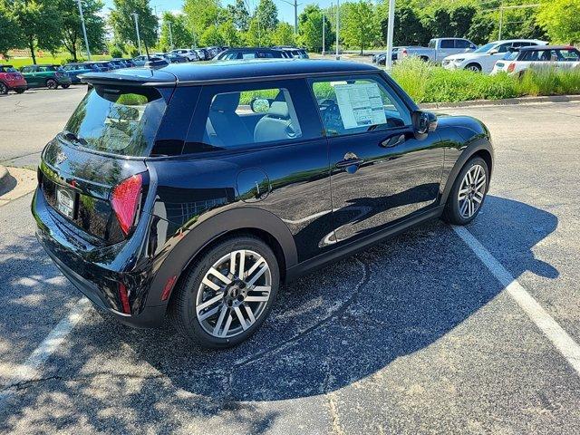 new 2025 MINI Hardtop car, priced at $37,295