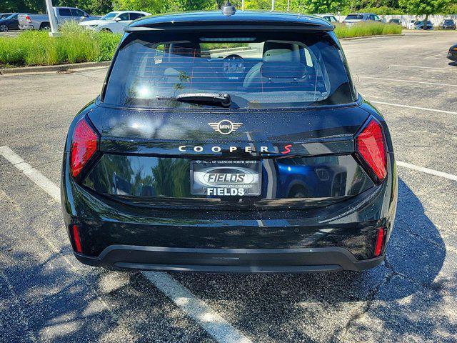 used 2025 MINI Hardtop car, priced at $33,911