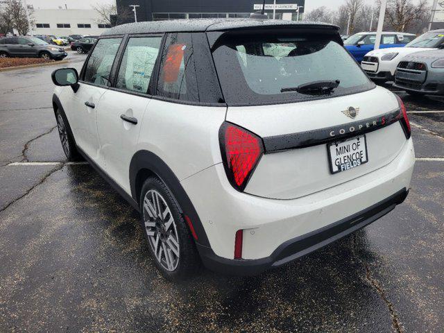 new 2025 MINI Hardtop car, priced at $38,295