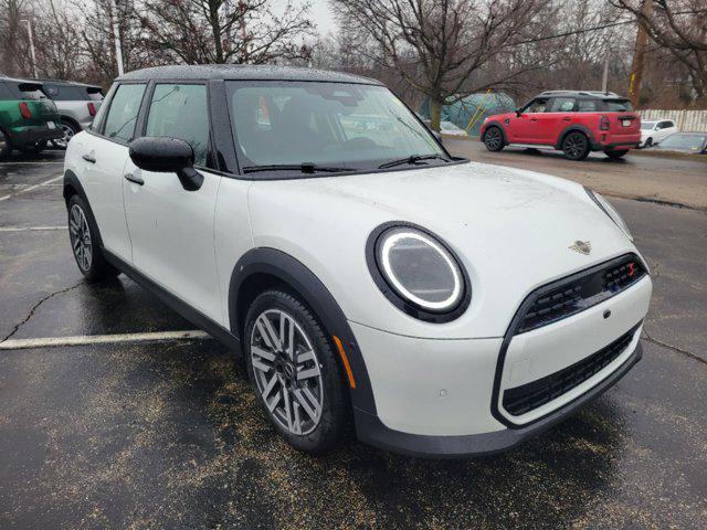 new 2025 MINI Hardtop car, priced at $38,295