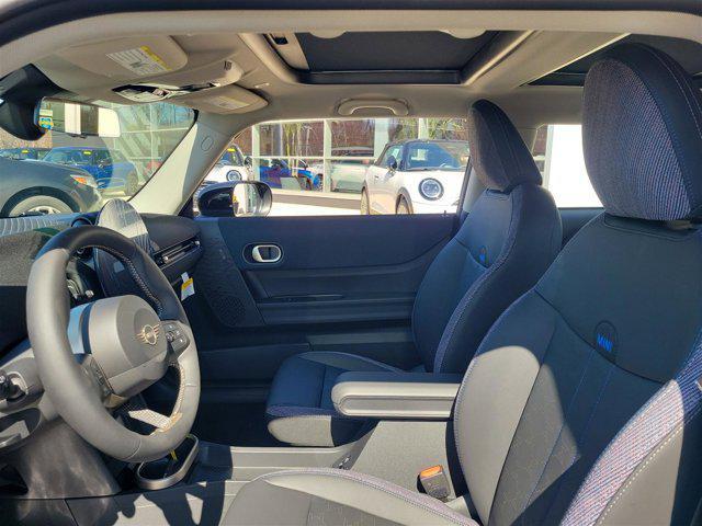 new 2025 MINI Hardtop car, priced at $32,825