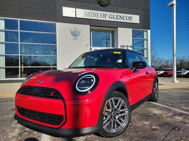 new 2025 MINI Hardtop car, priced at $35,680