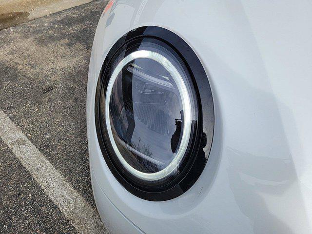 new 2025 MINI Hardtop car, priced at $39,295