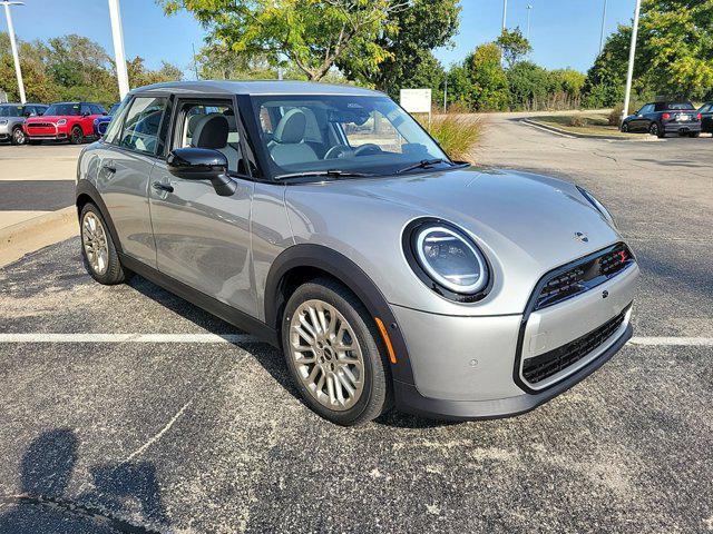 new 2025 MINI Hardtop car, priced at $38,370