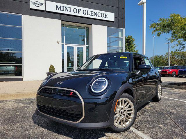 new 2025 MINI Hardtop car, priced at $39,370