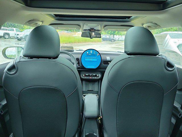 used 2025 MINI Hardtop car, priced at $32,911
