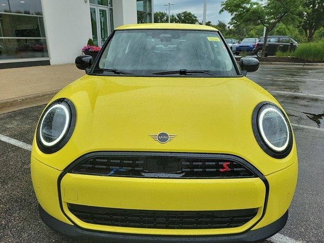 new 2025 MINI Hardtop car, priced at $35,895