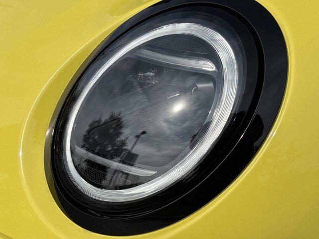 used 2025 MINI Hardtop car, priced at $30,911
