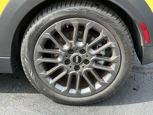 used 2025 MINI Hardtop car, priced at $30,911
