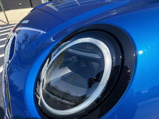 used 2025 MINI Hardtop car, priced at $33,937