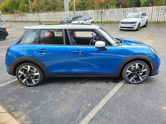 new 2025 MINI Hardtop car, priced at $38,295