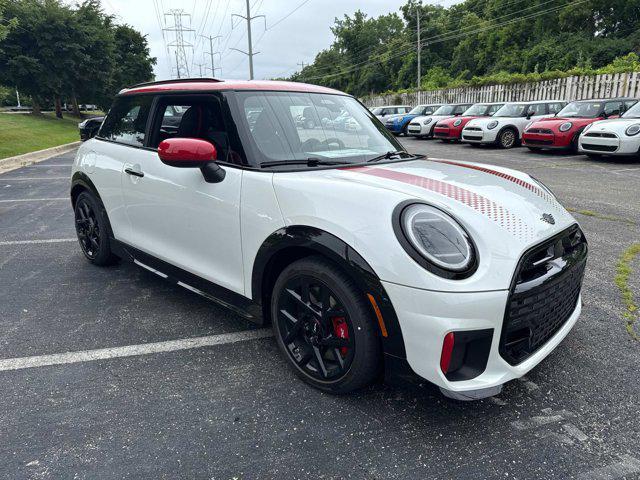 new 2025 MINI Hardtop car, priced at $44,025