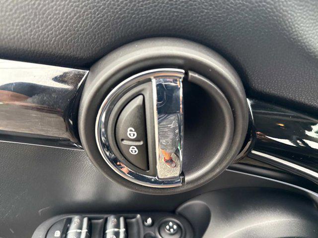 used 2024 MINI Hardtop car, priced at $28,995