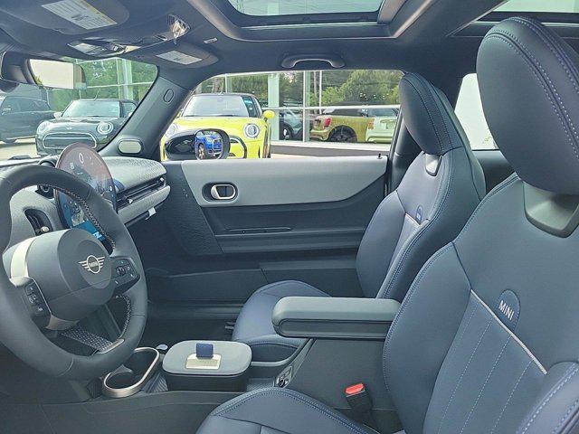 new 2025 MINI Hardtop car, priced at $38,295